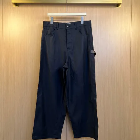 ロエベ カジュアルパンツ