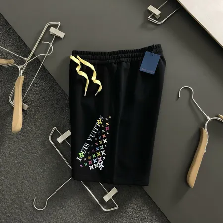 ルイヴィトン ショートパンツ