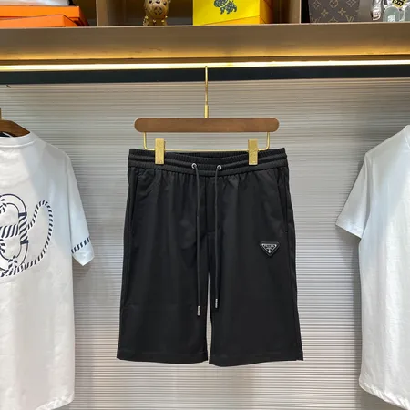 プラダ ショートパンツ