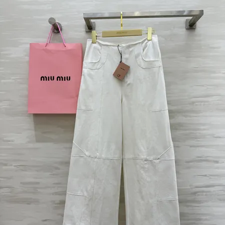 フェラガモ ジーンズ