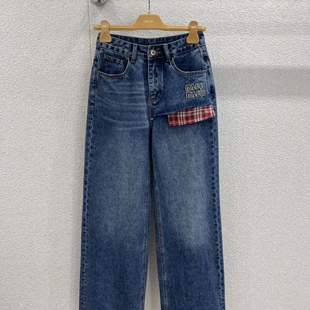 フェラガモ ジーンズ