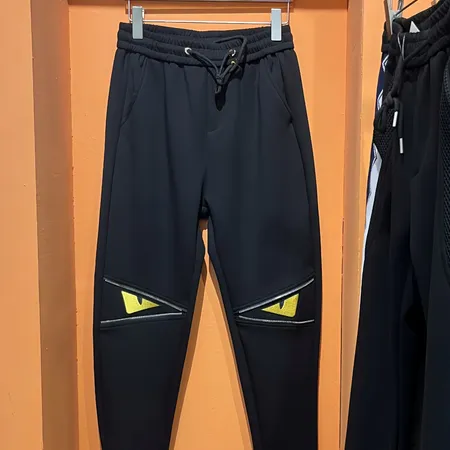 フェンディ カジュアルパンツ