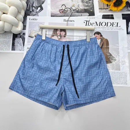 フェンディ ショートパンツ