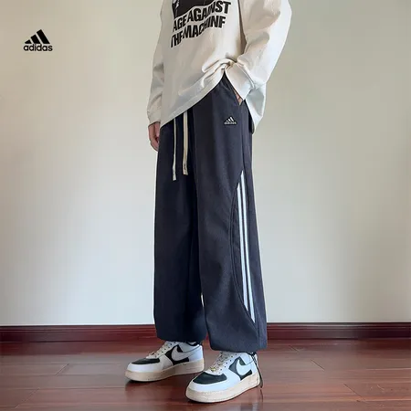 アディダス カジュアルパンツ