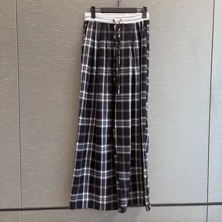 セリーヌ カジュアルパンツ