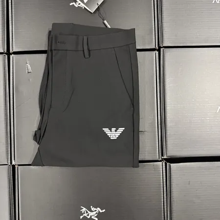 アルマーニ カジュアルパンツ