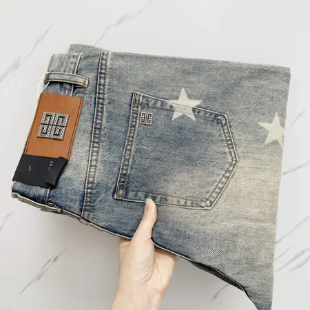 ジバンシィ ジーンズ