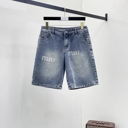 ステューシー ショートパンツ