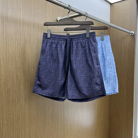 ヴェルサーチ ショートパンツ