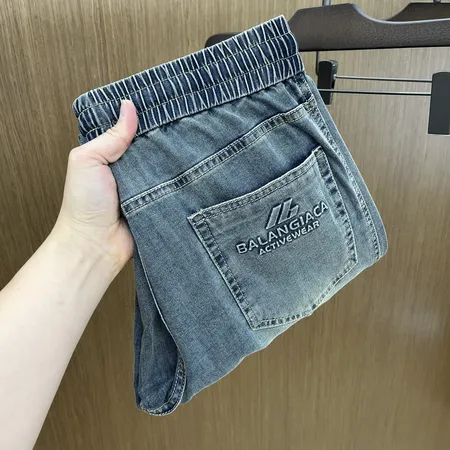 バレンシアガ ジーンズ