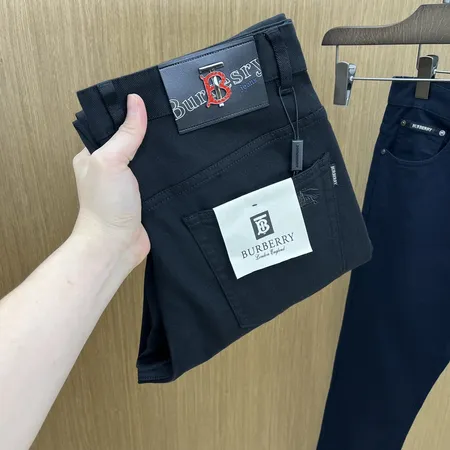 バーバリー ス カジュアルパンツ