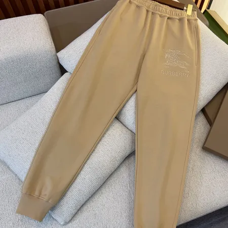 バーバリー ス カジュアルパンツ