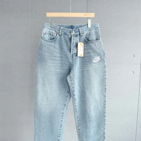 ナイキ ジーンズ