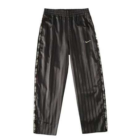 ナイキ カジュアルパンツ