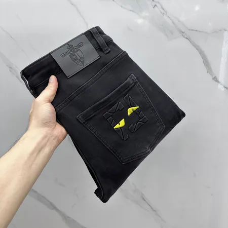 フェンディ ジーンズ