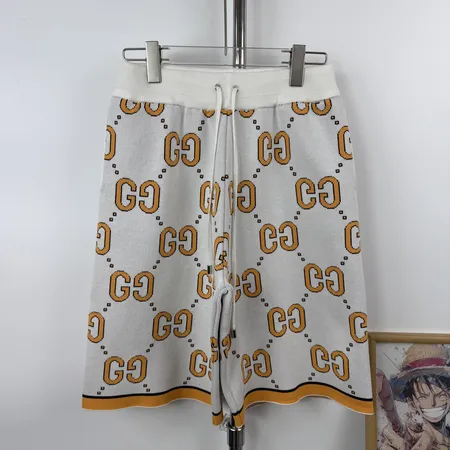 グッチ ショートパンツ