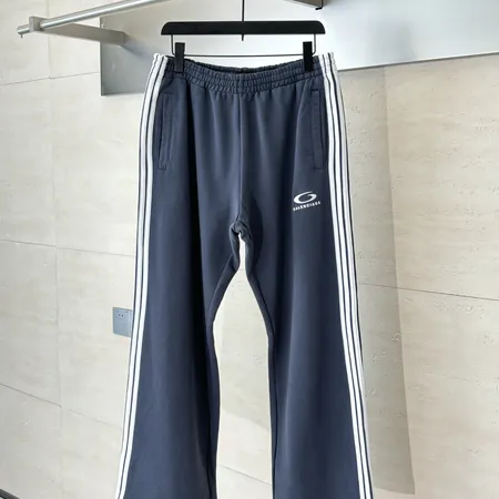 ロエベ トレーニングパンツ