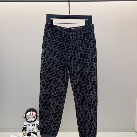 フェンディ カジュアルパンツ