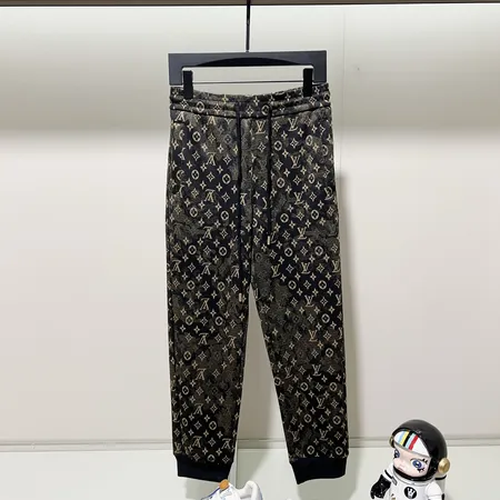 ルイヴィトン カジュアルパンツ