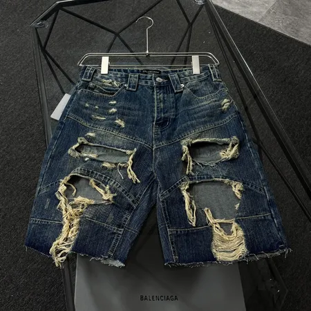 バレンシアガ ショートパンツ