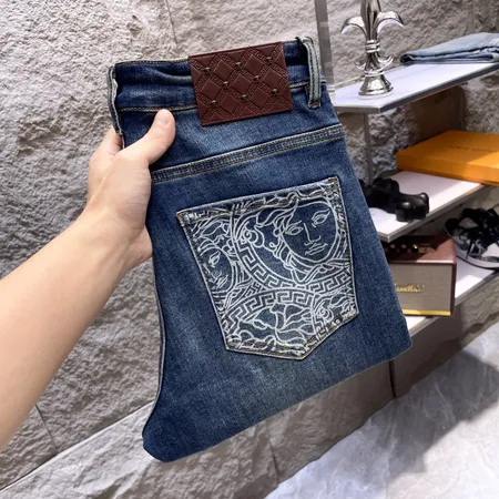 ヴェルサーチ ジーンズ