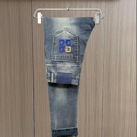 ジバンシィ ジーンズ