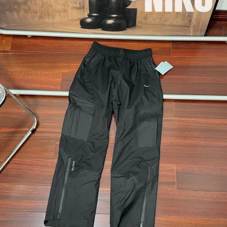 ナイキ カジュアルパンツ