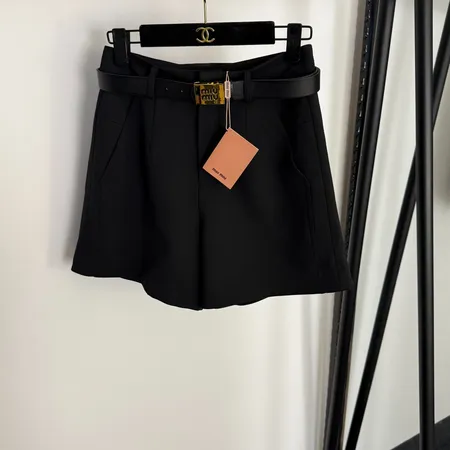 ステューシー ショートパンツ