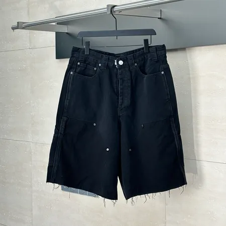 バレンシアガ ショートパンツ