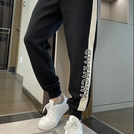 ジバンシィ カジュアルパンツ