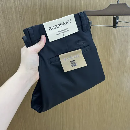 バーバリー ス カジュアルパンツ