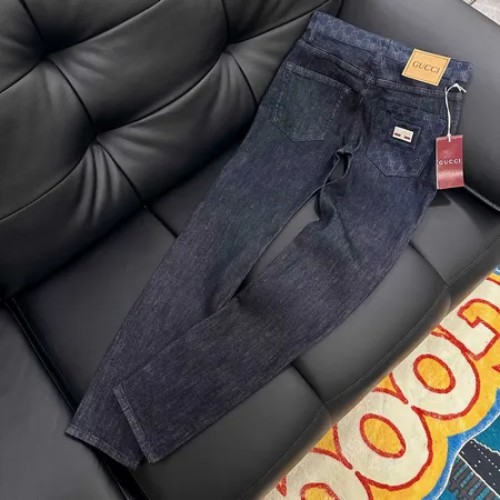 グッチ ジーンズ