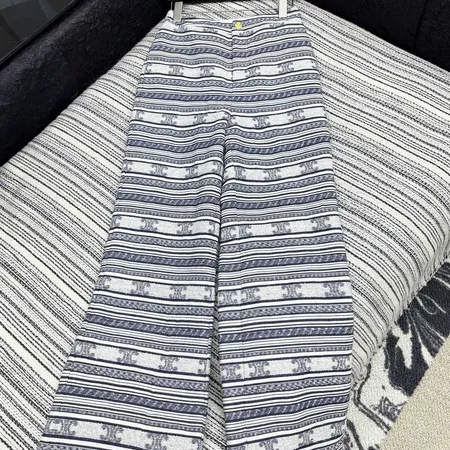 セリーヌ カジュアルパンツ