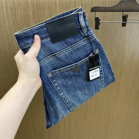 アルマーニ ジーンズ