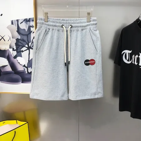 バレンシアガ ショートパンツ