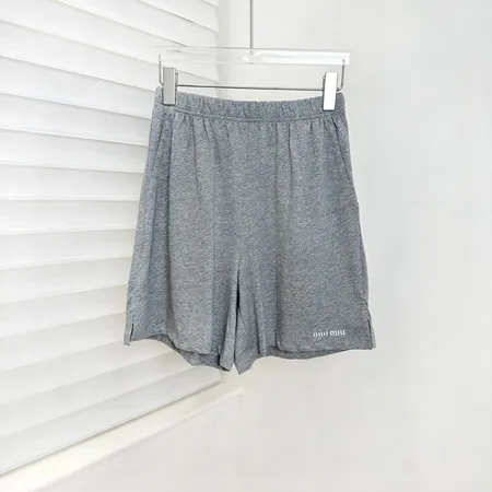 ステューシー ショートパンツ