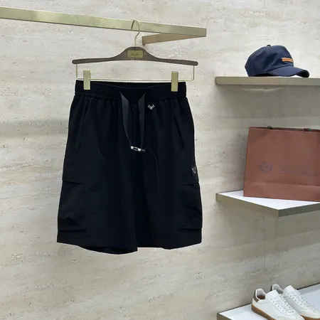 プラダ ショートパンツ