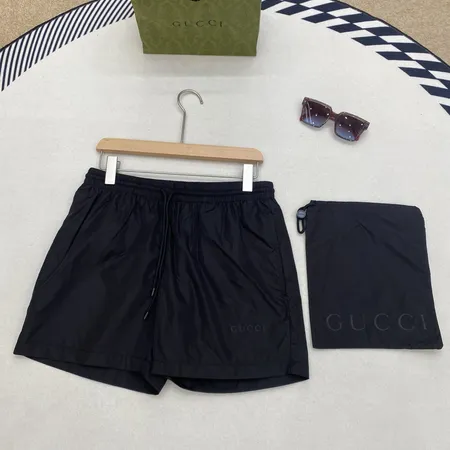 グッチ ショートパンツ