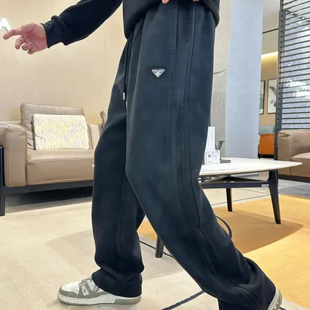 プラダ カジュアルパンツ