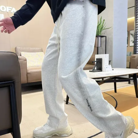 プラダ カジュアルパンツ