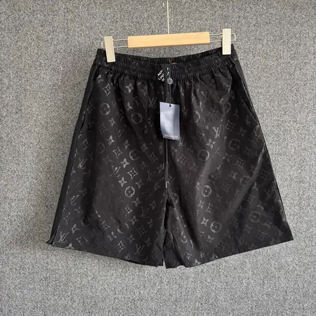 ルイヴィトン ショートパンツ