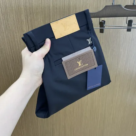 ルイヴィトン カジュアルパンツ