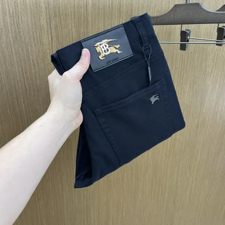 バーバリー ス カジュアルパンツ