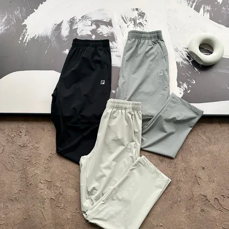 フィラ カジュアルパンツ