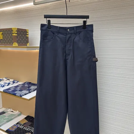 ロエベ カジュアルパンツ