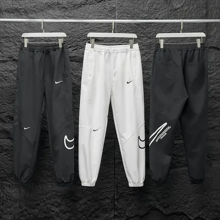ナイキ カジュアルパンツ
