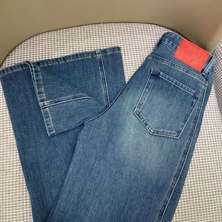 フェラガモ ジーンズ