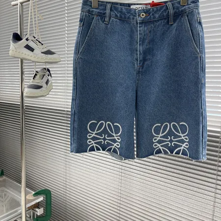 ロエベ ショートパンツ