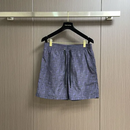 フェンディ ショートパンツ