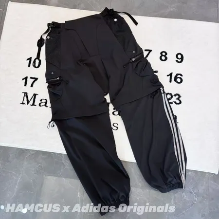 アディダス カジュアルパンツ